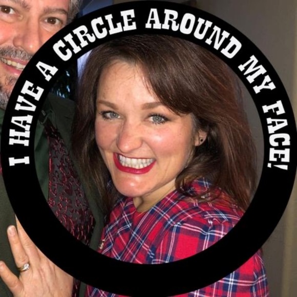 Meet your Posher, Jennifer - Picture 1 of 1